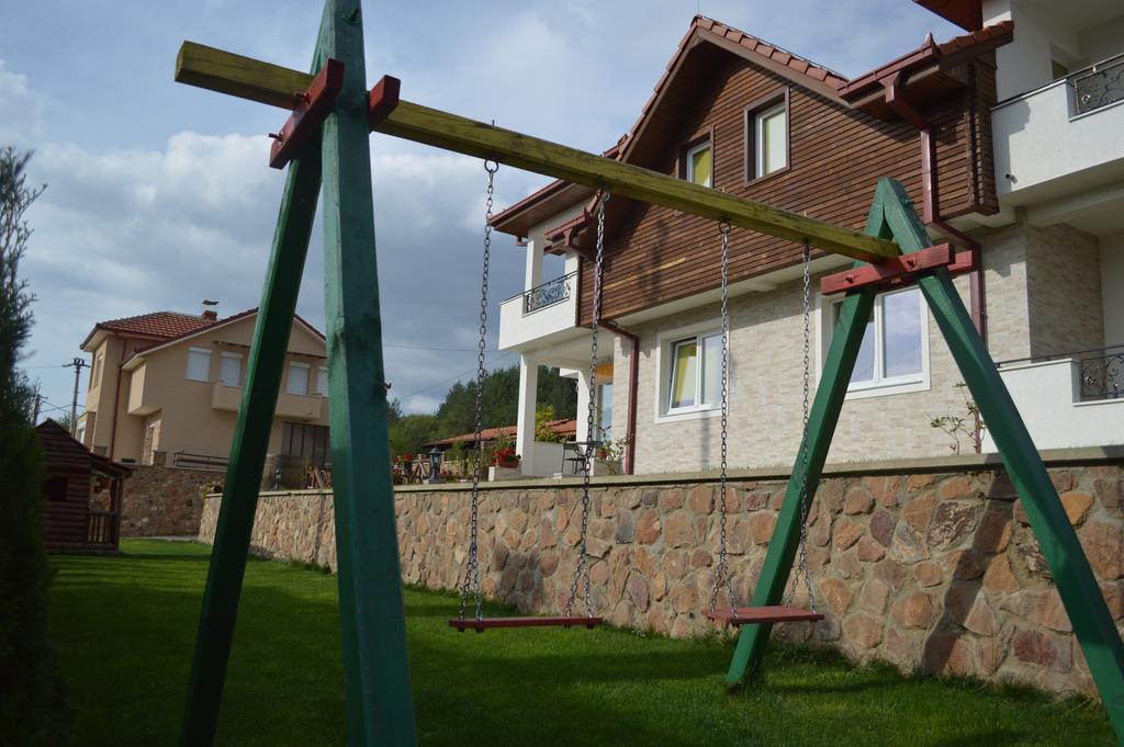 Hestia Apartments Berovo Bagian luar foto